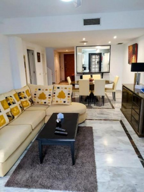 Monte Duquesa - 4 bedroom apt, 3 bathrooms close to Port and Beach, communal pool